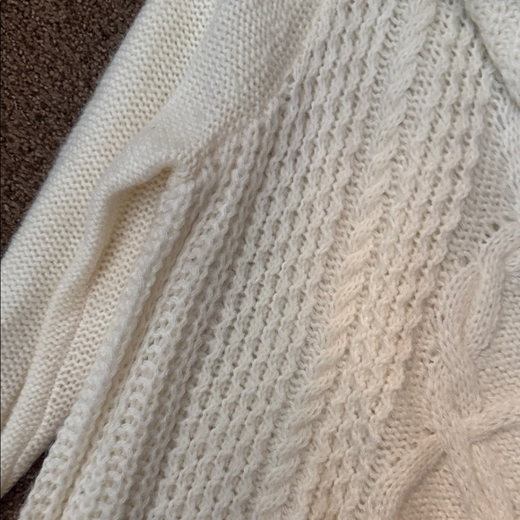 NWT Express Cream Cowl Neck Sweater - Picture 4 of 9